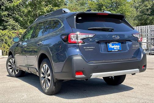 2025 Subaru Outback Touring XT