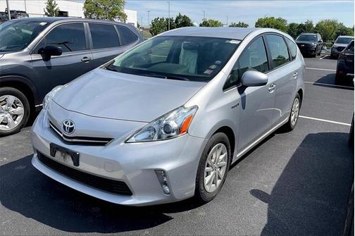 2012 Toyota Prius v Two