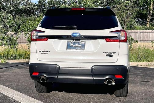 Crystal White Pearl 2025 Subaru Ascent Onyx Edition 7-Passenger