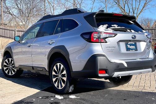 2025 Subaru Outback Touring