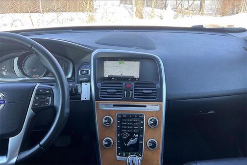 2017 Volvo XC60 T5 Inscription