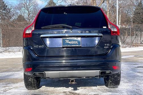 2017 Volvo XC60 T5 Inscription