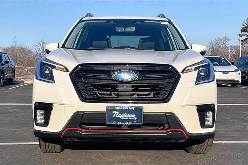 Crystal White Pearl 2024 Subaru Forester Sport