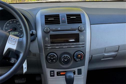 2011 Toyota Corolla LE
