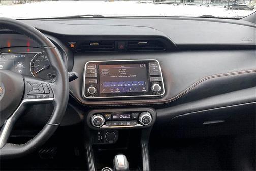 2020 Nissan Kicks SR