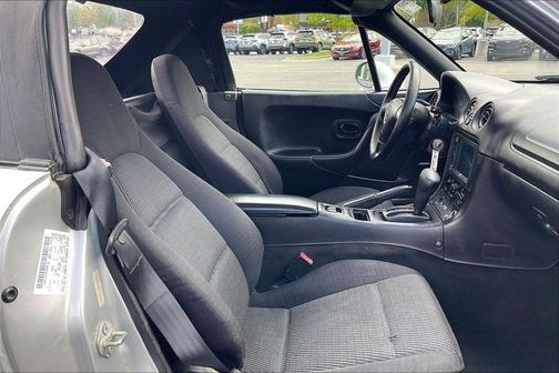 Highlight Silver Metallic 1999 Mazda MX-5 Miata Base