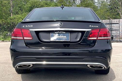 Obsidian Black Metallic 2014 Mercedes-Benz E-Class 4MATIC