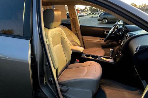 2012 Nissan Rogue SV w/SL Pkg