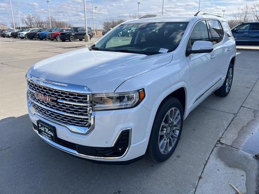 2022 GMC Acadia Denali