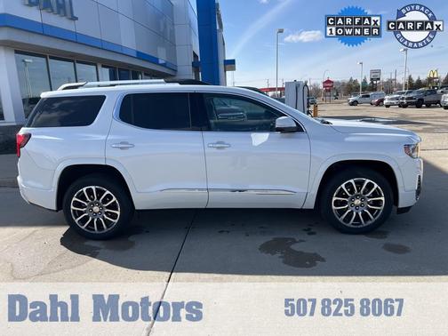 2022 GMC Acadia Denali