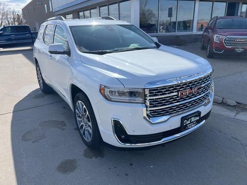 2022 GMC Acadia Denali