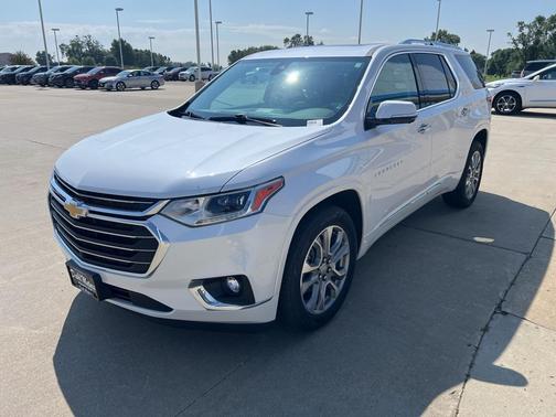 2021 Chevrolet Traverse Premier