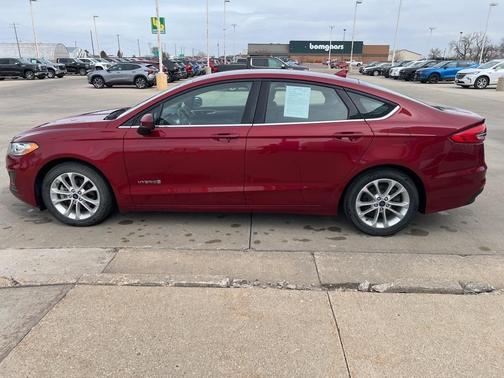 2019 Ford Fusion Hybrid SE