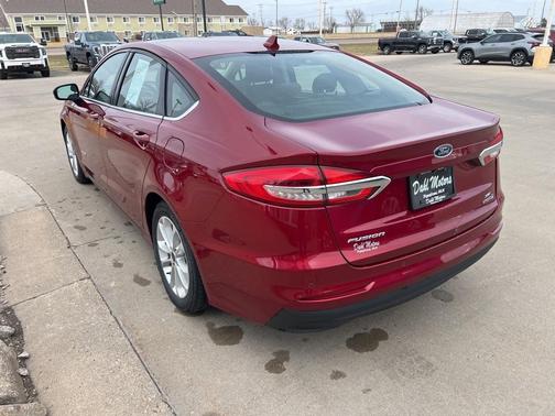 2019 Ford Fusion Hybrid SE