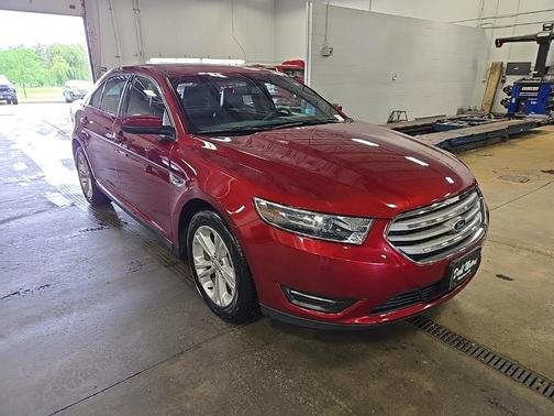 2015 Ford Taurus SEL