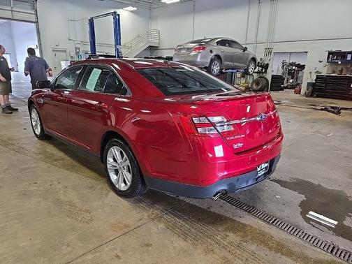 2015 Ford Taurus SEL