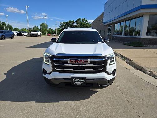 Summit White 2025 GMC Terrain Elevation