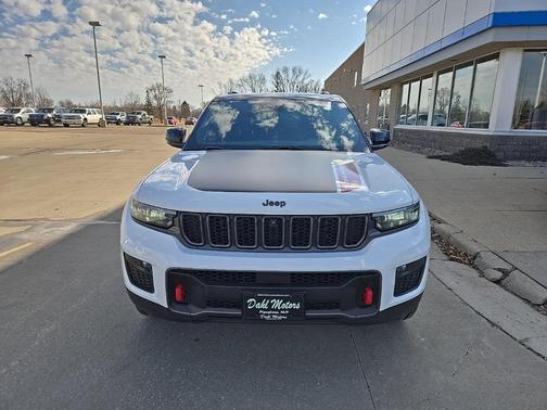 2022 Jeep Grand Cherokee Trailhawk