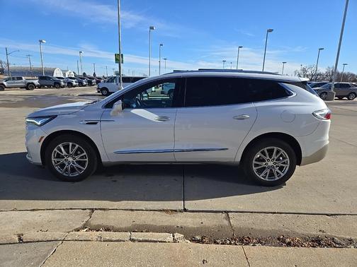 2022 Buick Enclave Premium