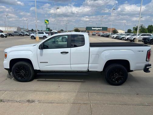 Summit White 2022 GMC Canyon Elevation Standard