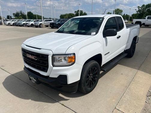 Summit White 2022 GMC Canyon Elevation Standard