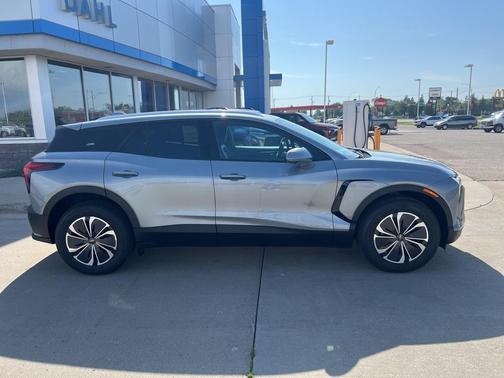 2025 Chevrolet Blazer EV LT