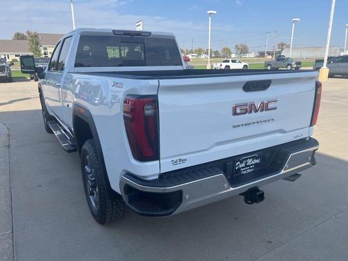 2026 GMC Sierra 3500 SLT