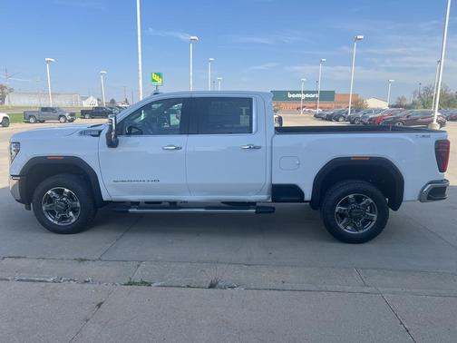 2026 GMC Sierra 3500 SLT