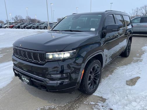 2023 Jeep Grand Wagoneer L Series III