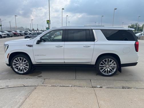 2025 GMC Yukon XL Denali