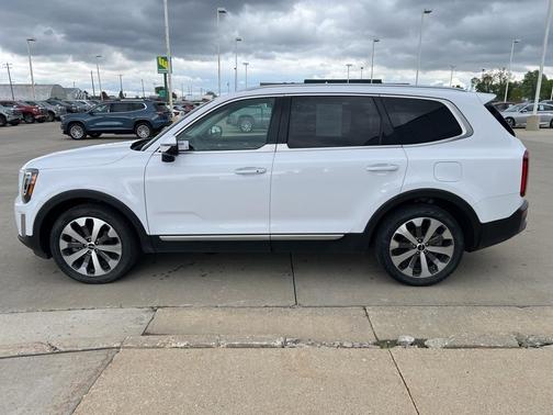2022 Kia Telluride S