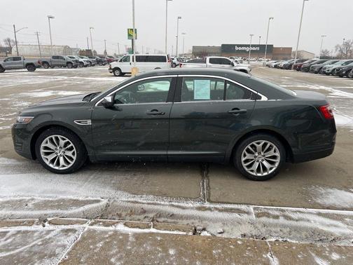2016 Ford Taurus Limited