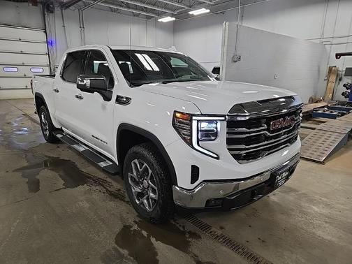 2025 GMC Sierra 1500 SLT