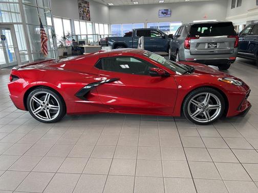 2026 Chevrolet Corvette Stingray w/1LT