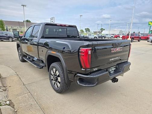 2025 GMC Sierra 3500 Denali