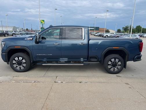 2024 GMC Sierra 3500 Denali
