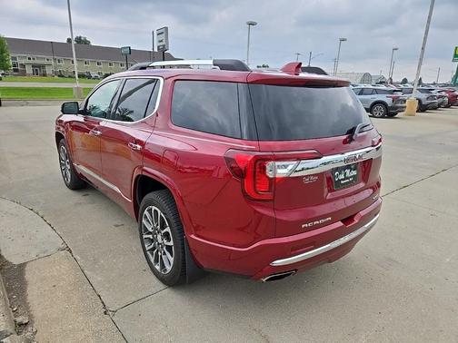 2020 GMC Acadia Denali