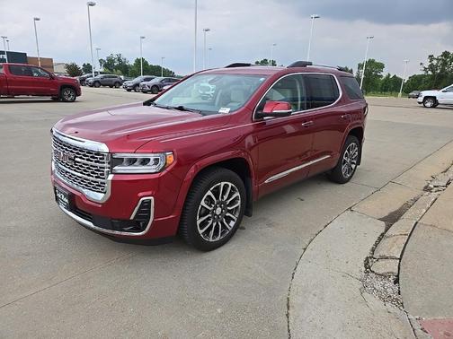 2020 GMC Acadia Denali