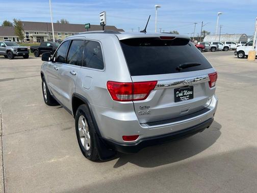 Bright Silver Clearcoat Metallic 2012 Jeep Grand Cherokee Limited