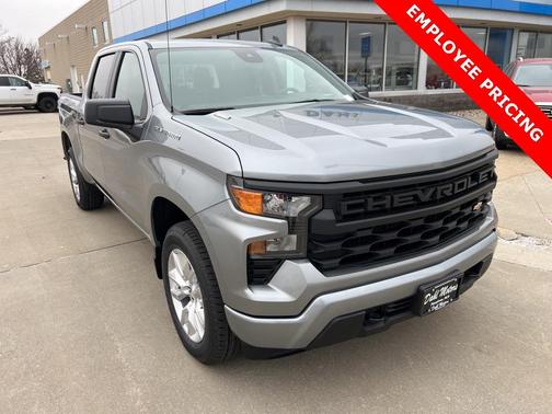2025 Chevrolet Silverado 1500 Custom