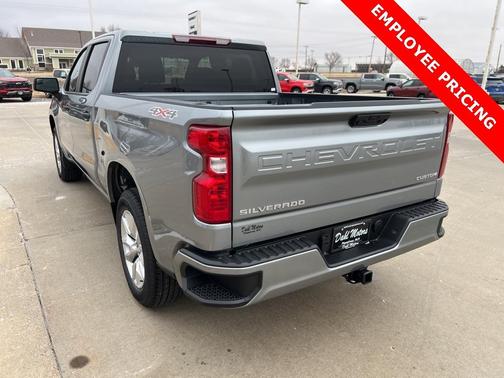 2025 Chevrolet Silverado 1500 Custom
