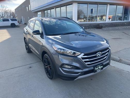 2017 Hyundai TUCSON Night