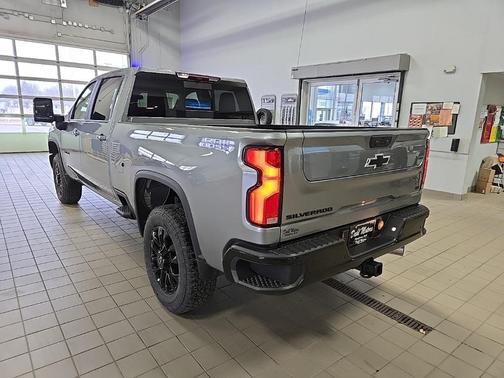 2025 Chevrolet Silverado 3500 LT