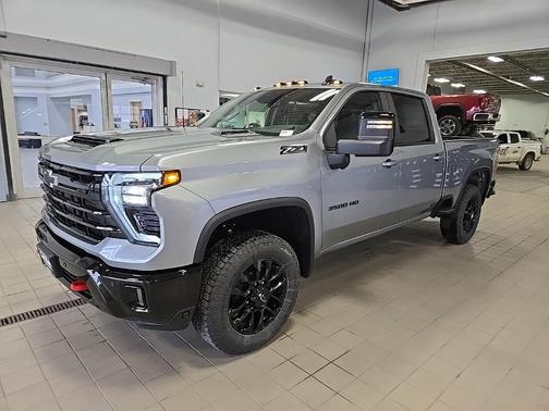2025 Chevrolet Silverado 3500 LT