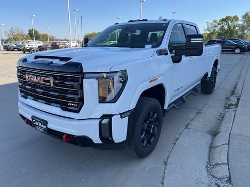 2024 GMC Sierra 2500 AT4