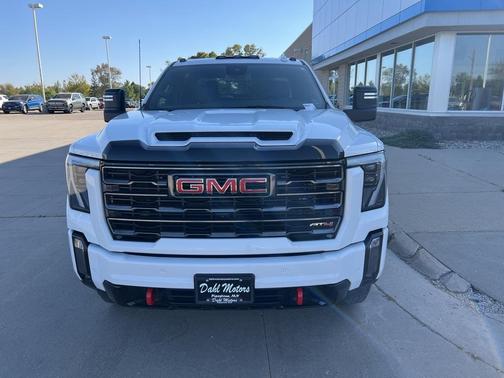 2024 GMC Sierra 2500 AT4