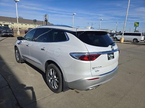 2023 Buick Enclave Premium