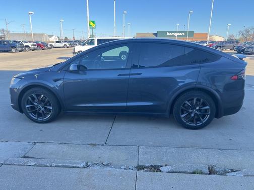 2020 Tesla Model X Long Range