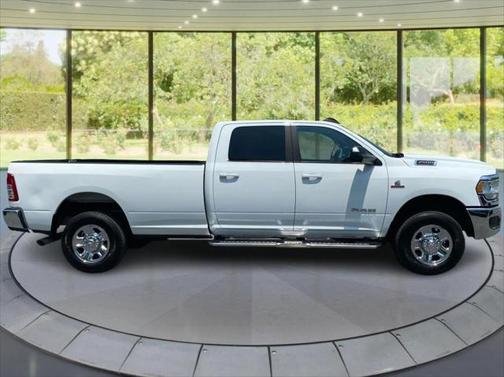 2022 RAM 2500 Big Horn Crew Cab 4x4 8 Box
