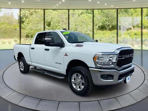 2024 RAM 2500 Big Horn Crew Cab 4x4 64' Box